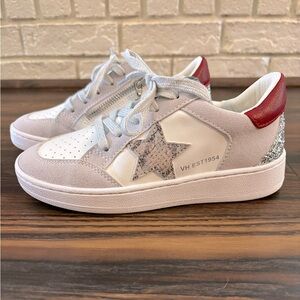 Vintage Havana Girls Sneakers. Never worn (NWOT). Size 3 (girls).